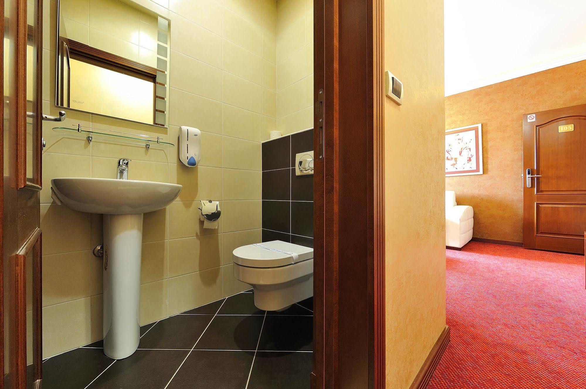 Hotel Sucevic Garni Belgrad Dış mekan fotoğraf