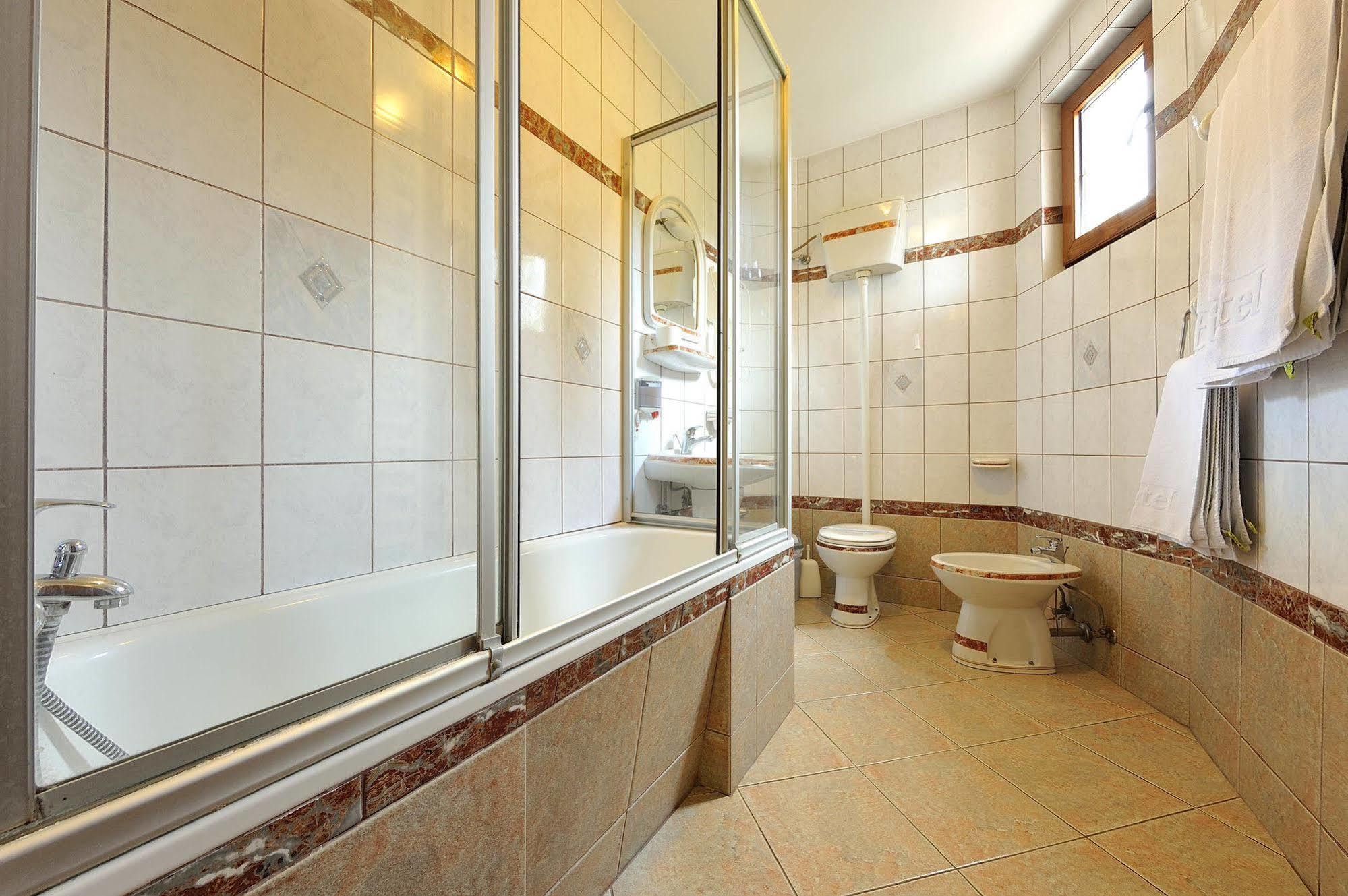Hotel Sucevic Garni Belgrad Dış mekan fotoğraf