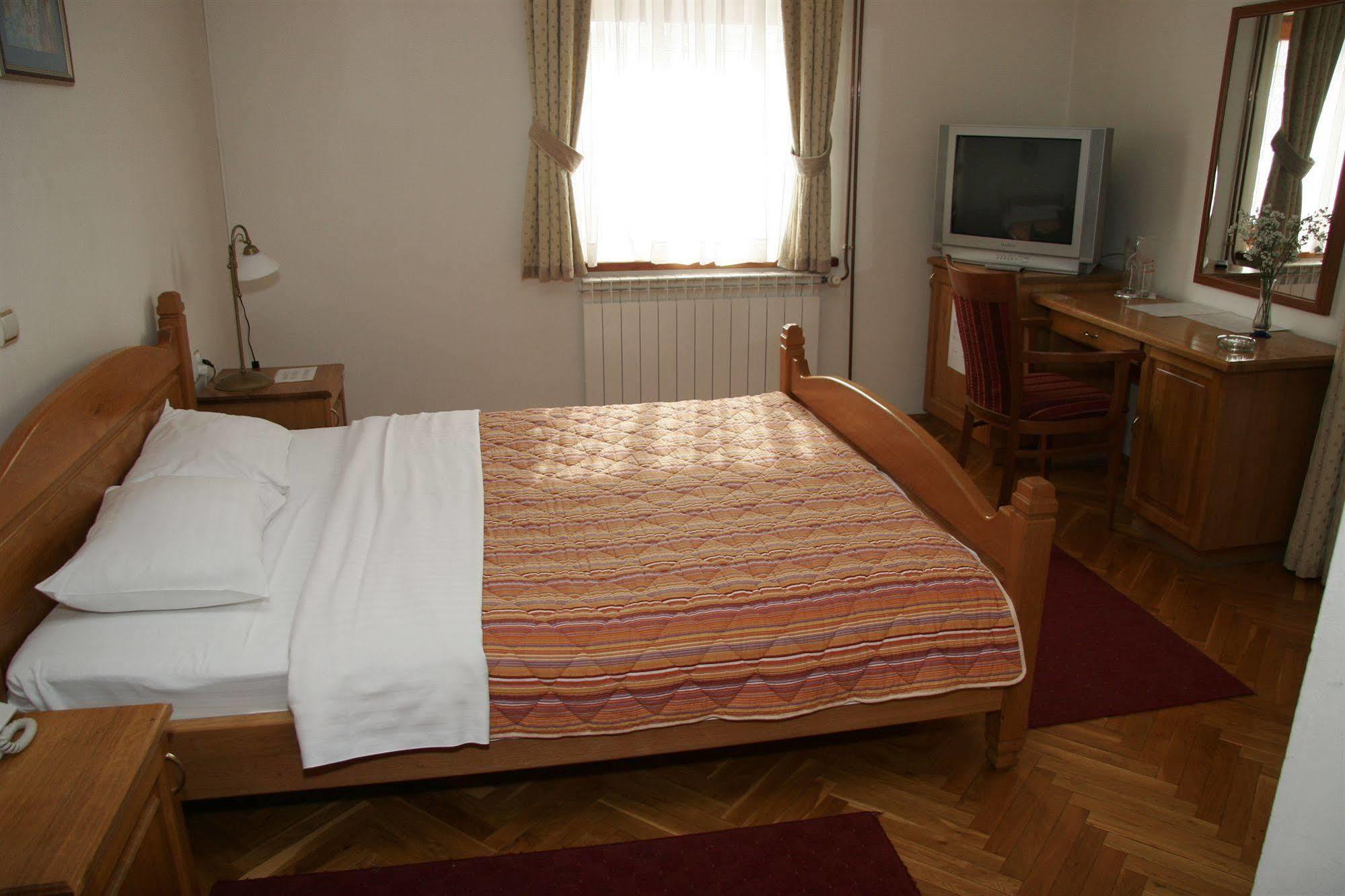 Hotel Sucevic Garni Belgrad Dış mekan fotoğraf