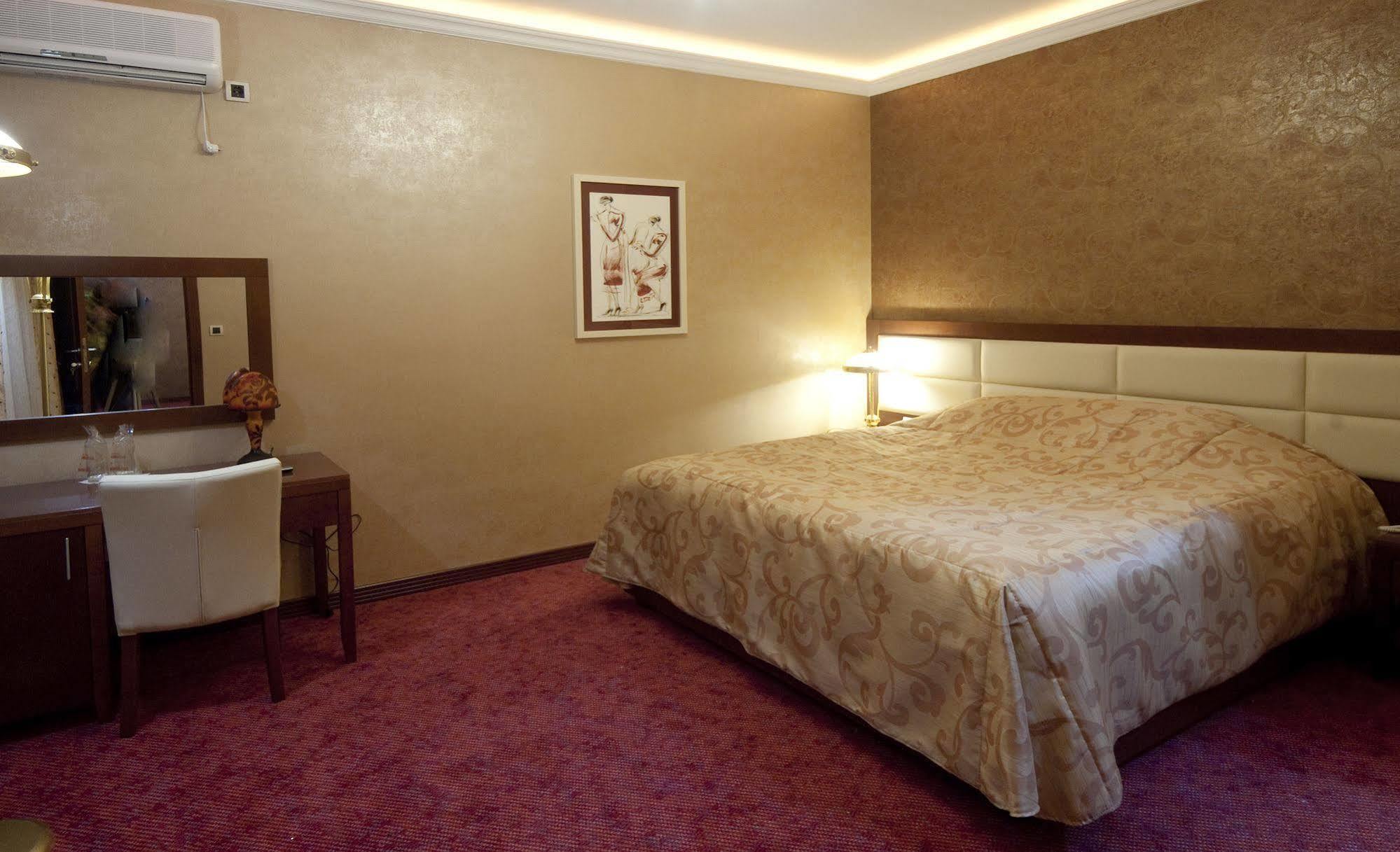 Hotel Sucevic Garni Belgrad Dış mekan fotoğraf