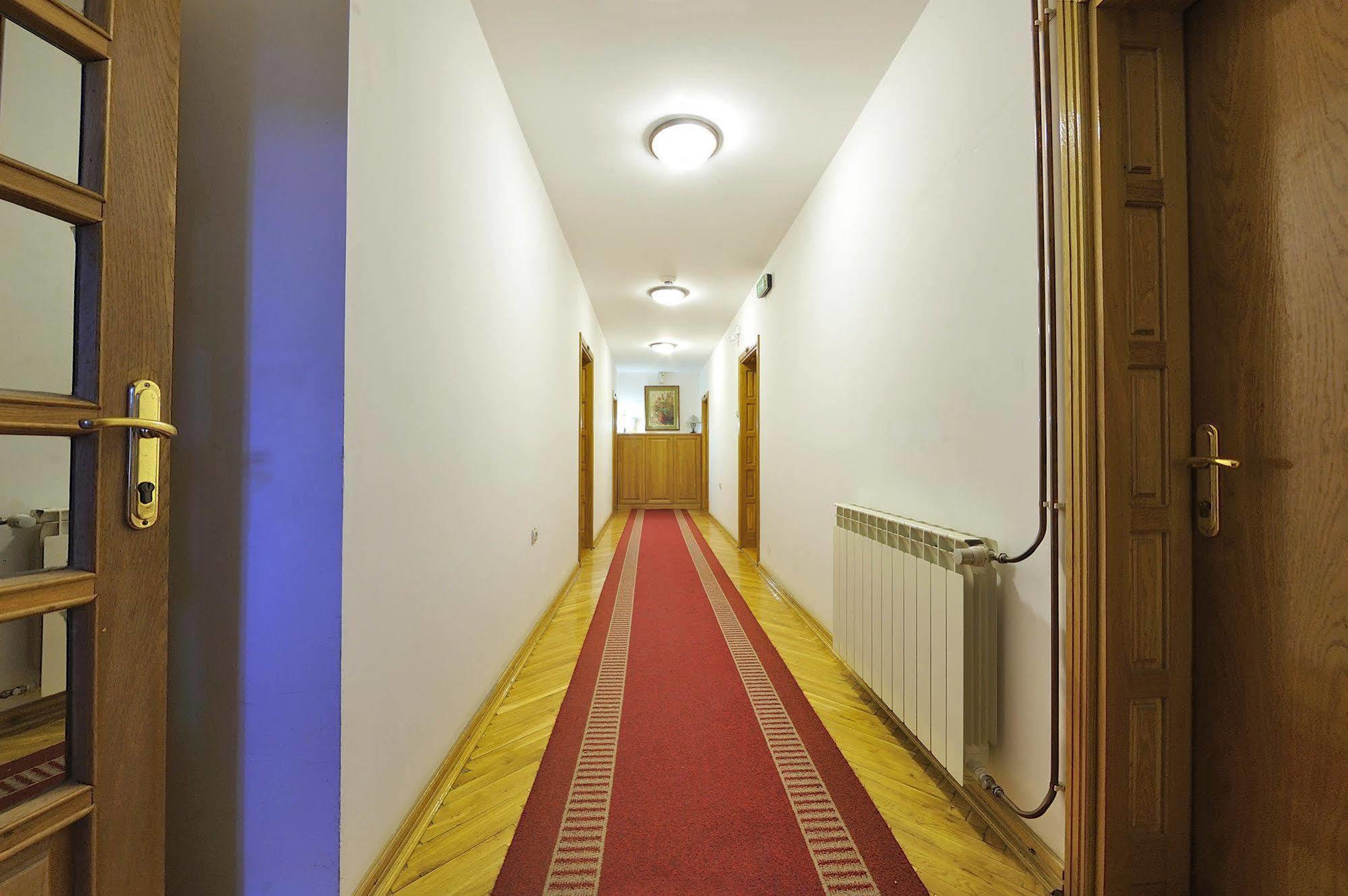 Hotel Sucevic Garni Belgrad Dış mekan fotoğraf