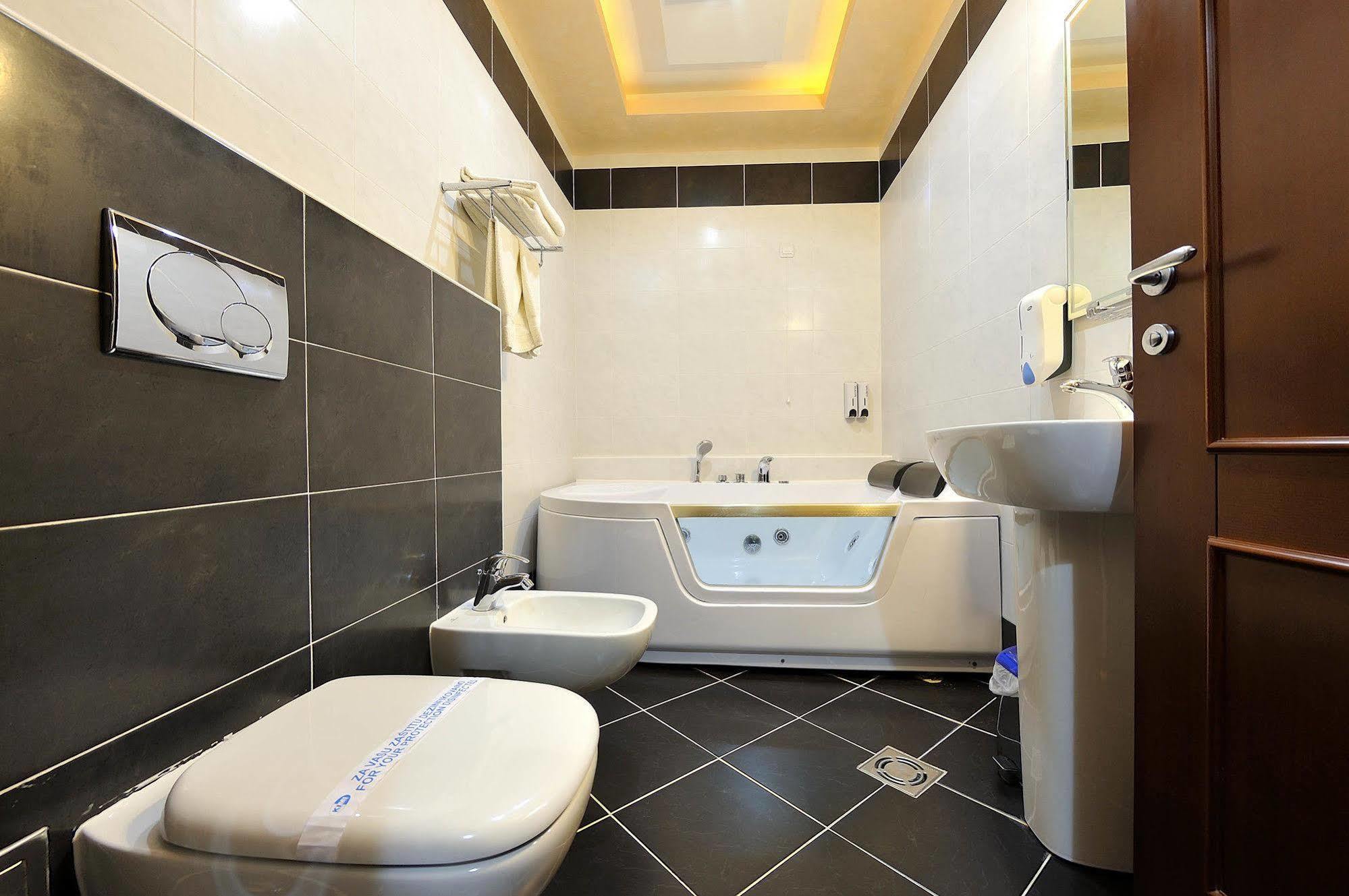 Hotel Sucevic Garni Belgrad Dış mekan fotoğraf